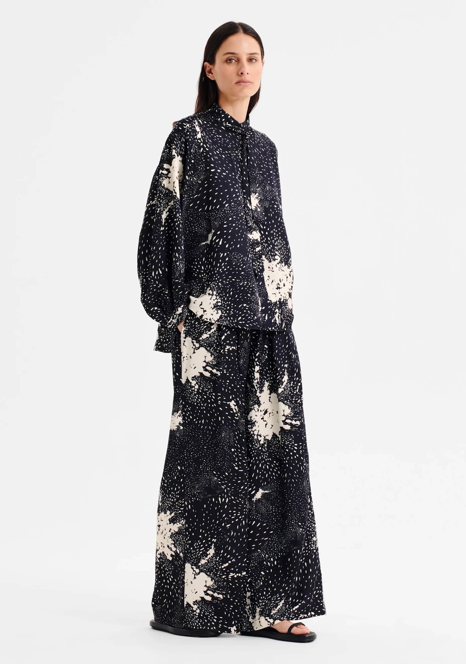 Florian Swing Shirt_Black Print - Image 4