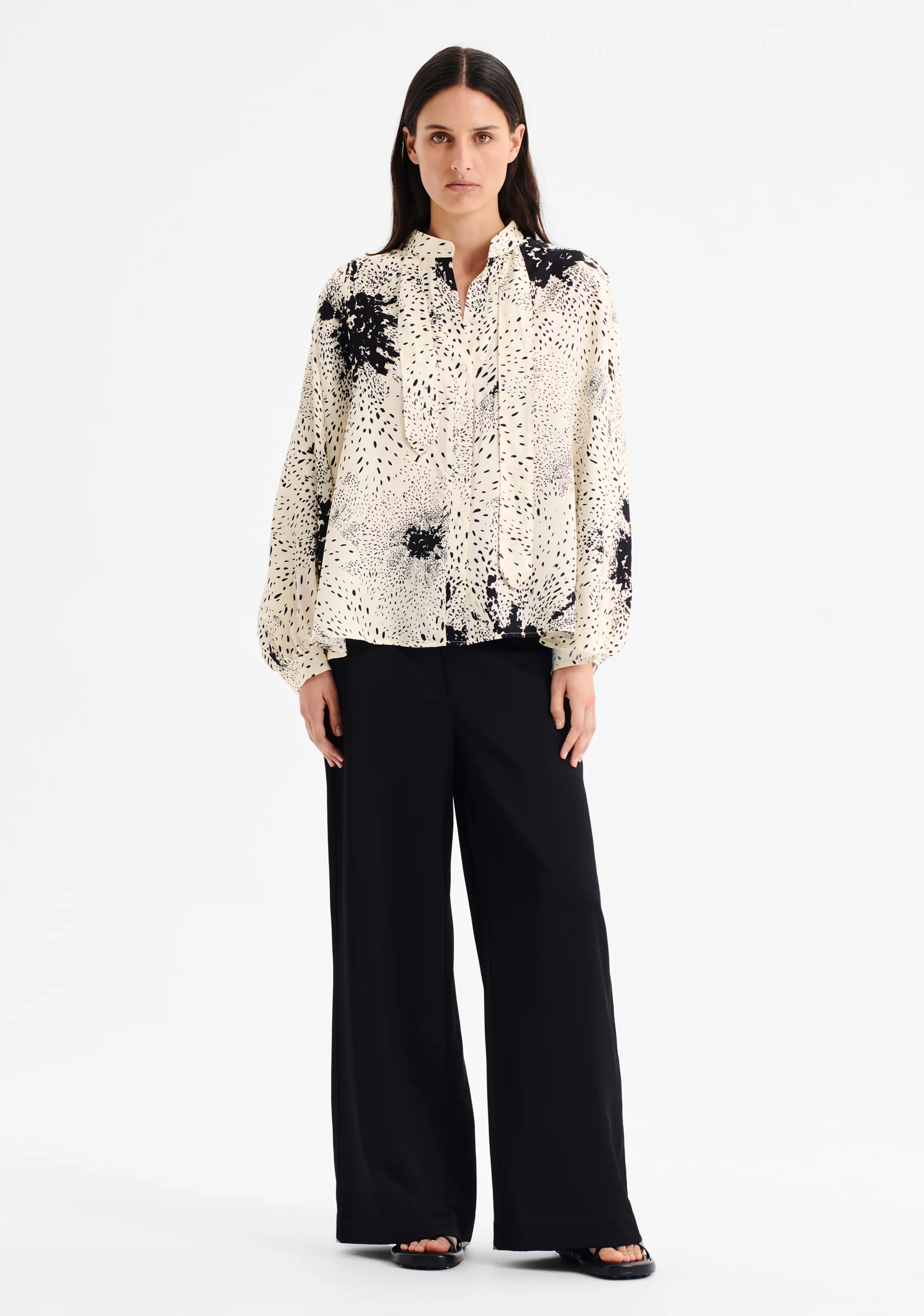 Florian Swing Shirt_Ecru Print - Image 3