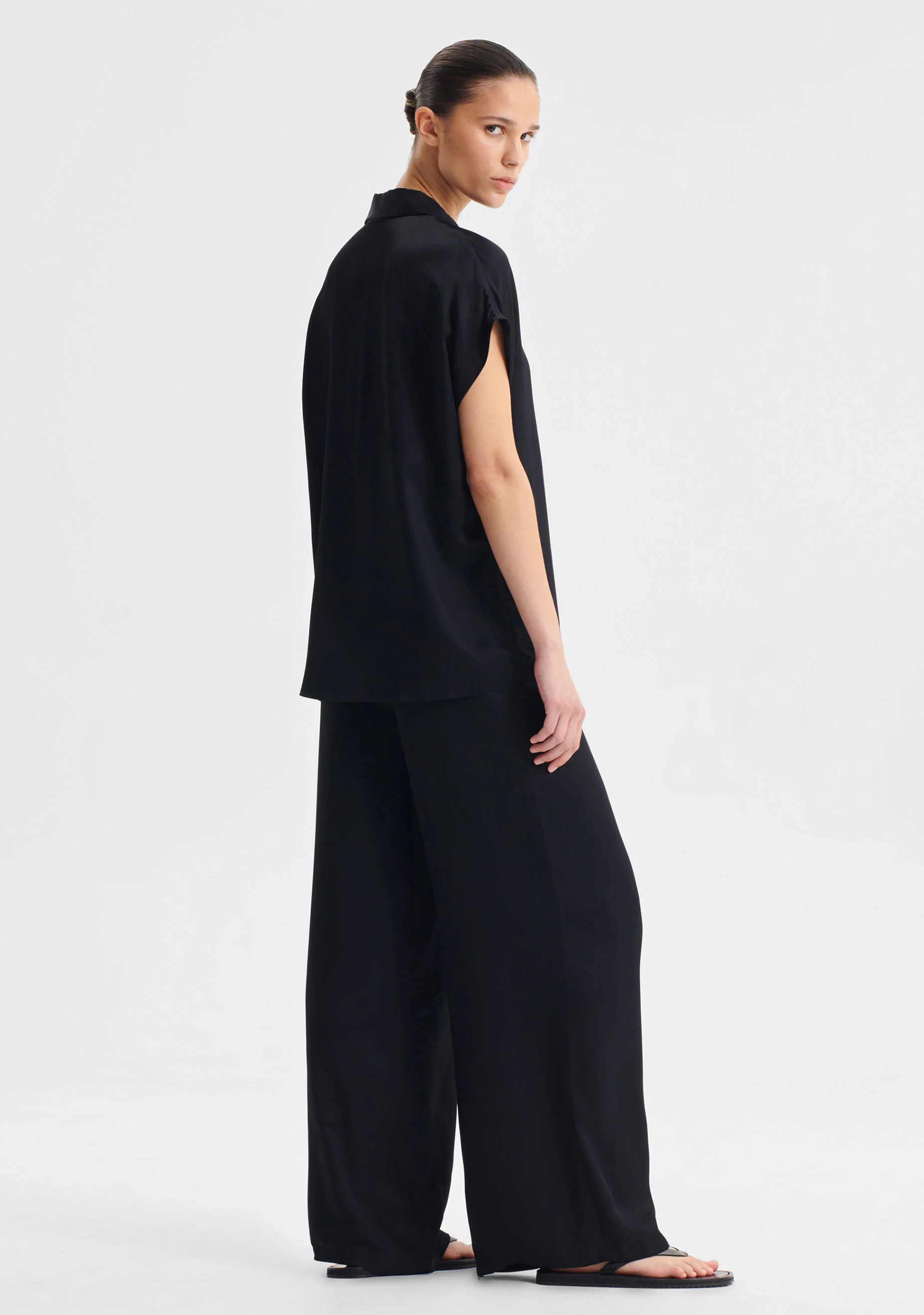 Harriet Shirt_Black - Image 2