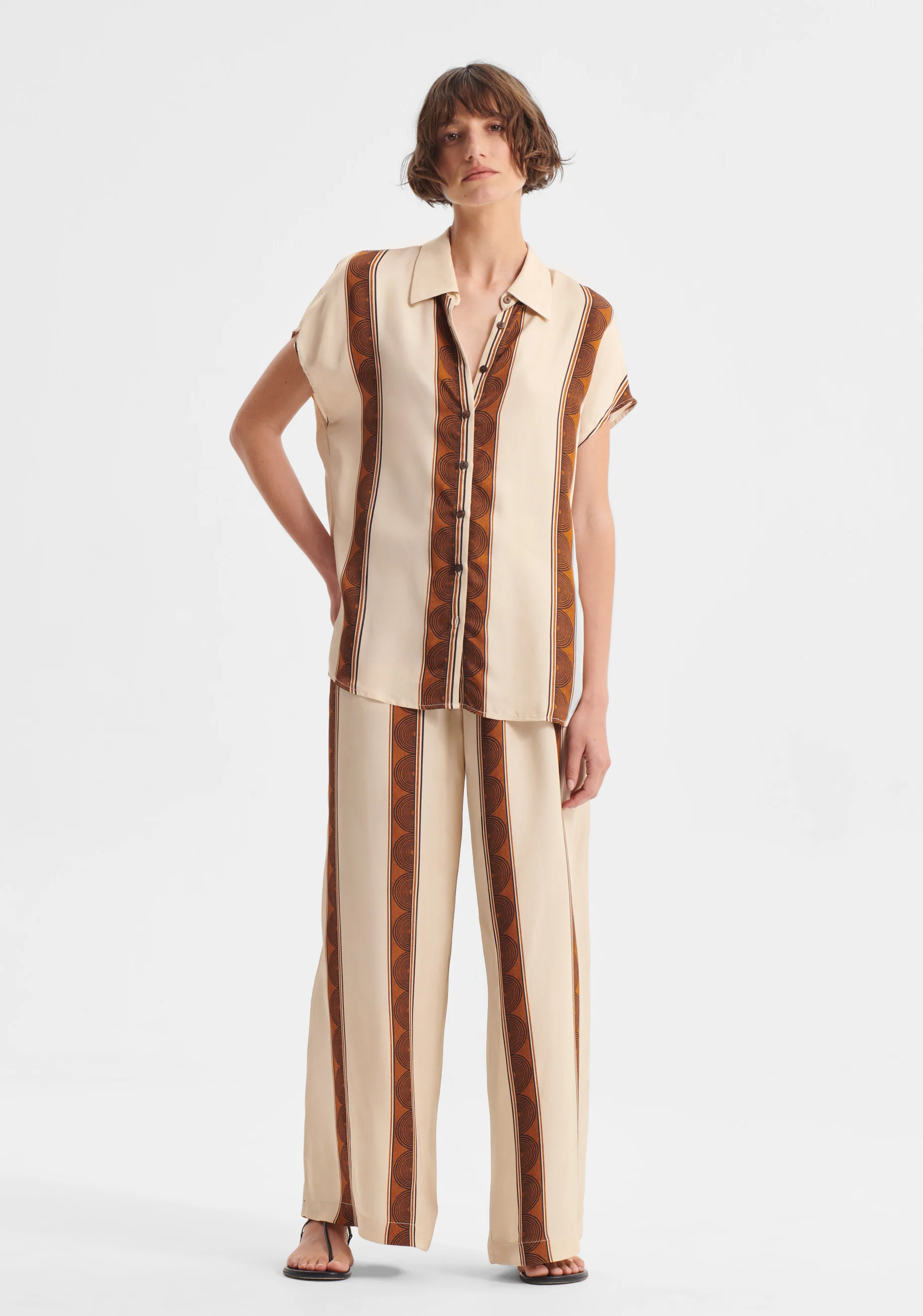Harriet Shirt_Print - Image 2