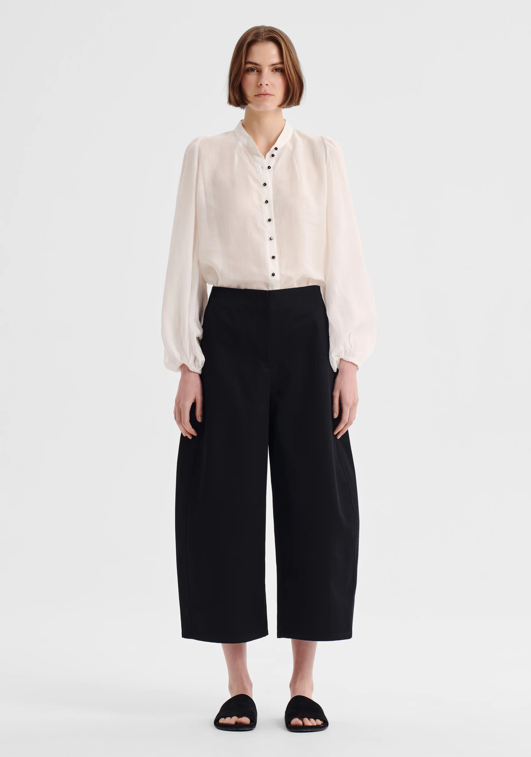 Jordan Crop Pant_Black - Image 2