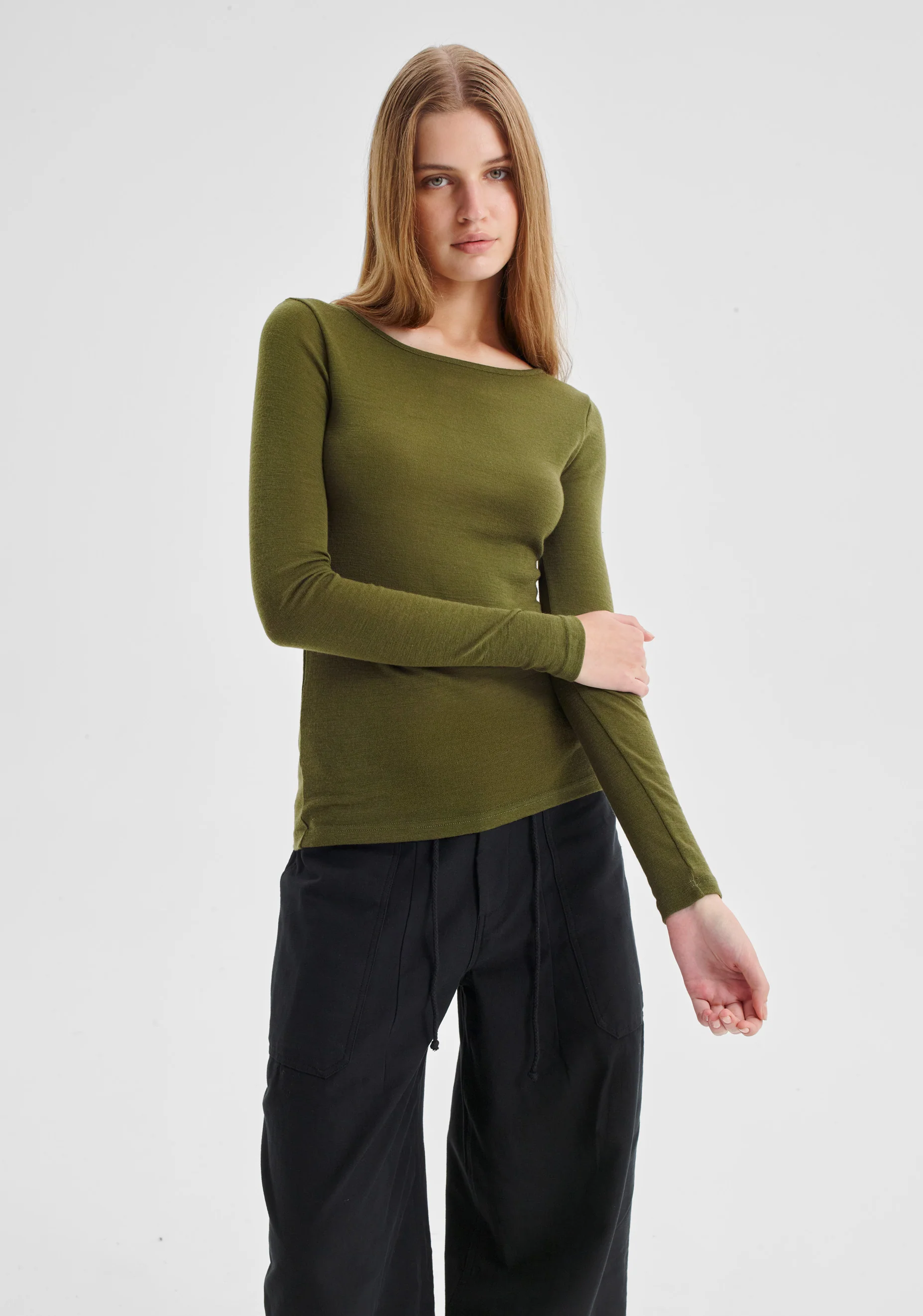Morri Merino Round Neck_Avocado - Image 2