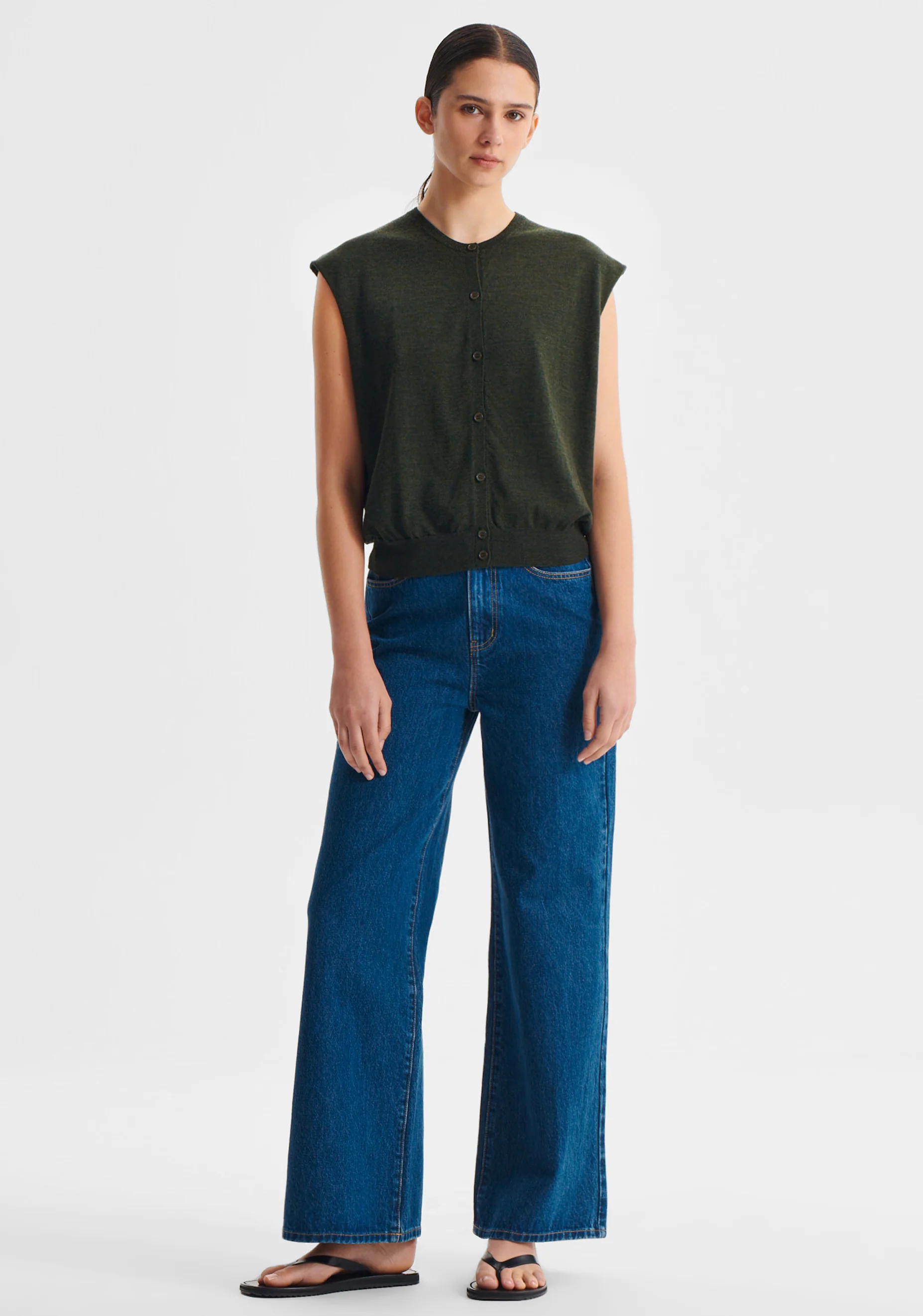 River Knit Button Vest_Moss - Image 3